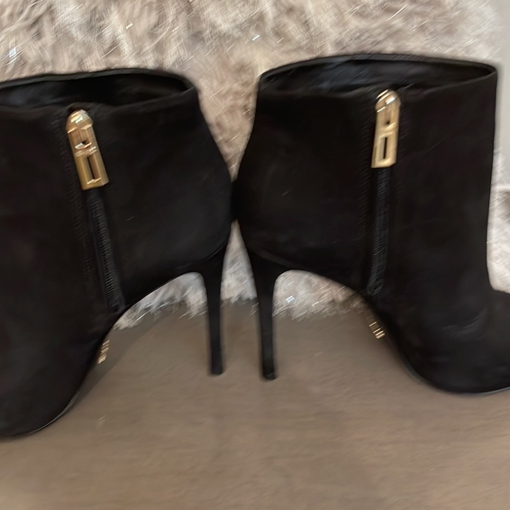 Schutz Suede Black High Heel Booties Size 40 - image 7